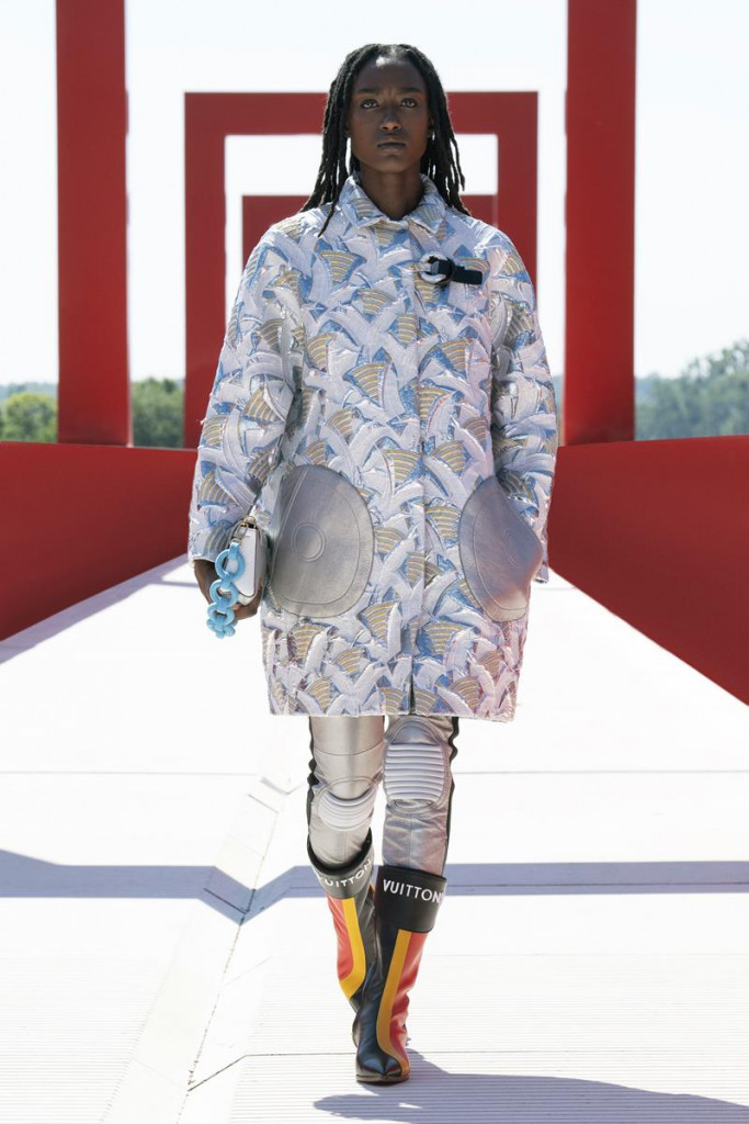 louis vuitton cruise 2022 sfilata foto