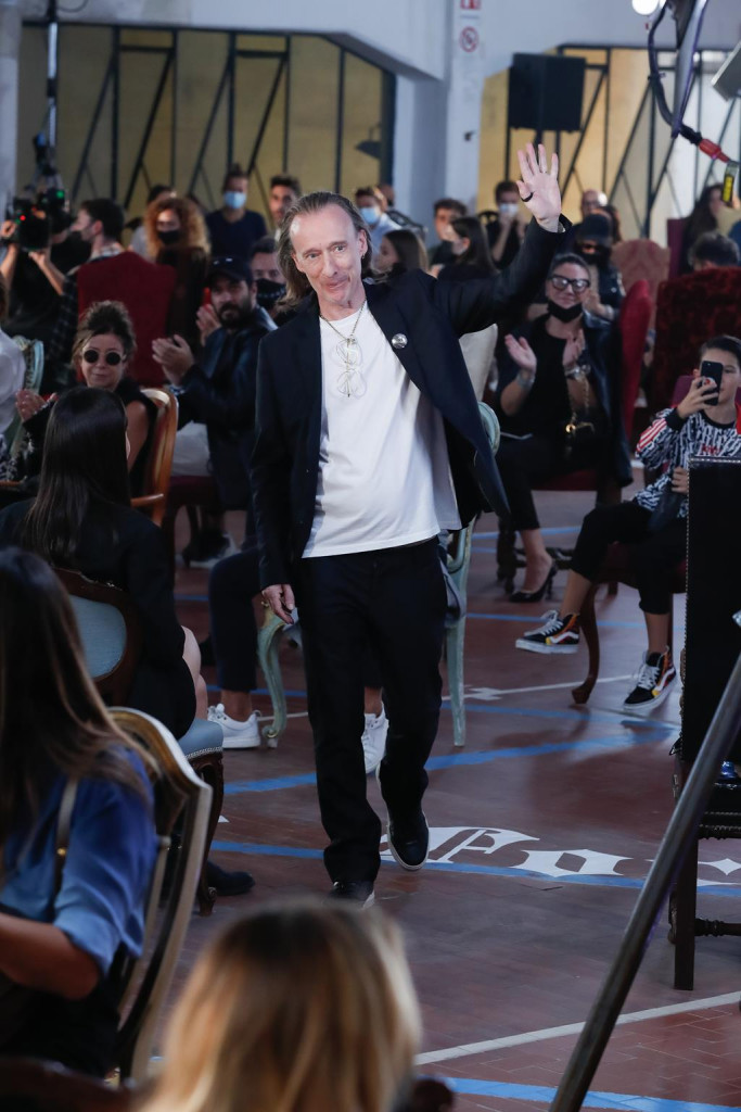 john richmond sfilata collezione donna uomo primavera estate 2022 milano fashion week