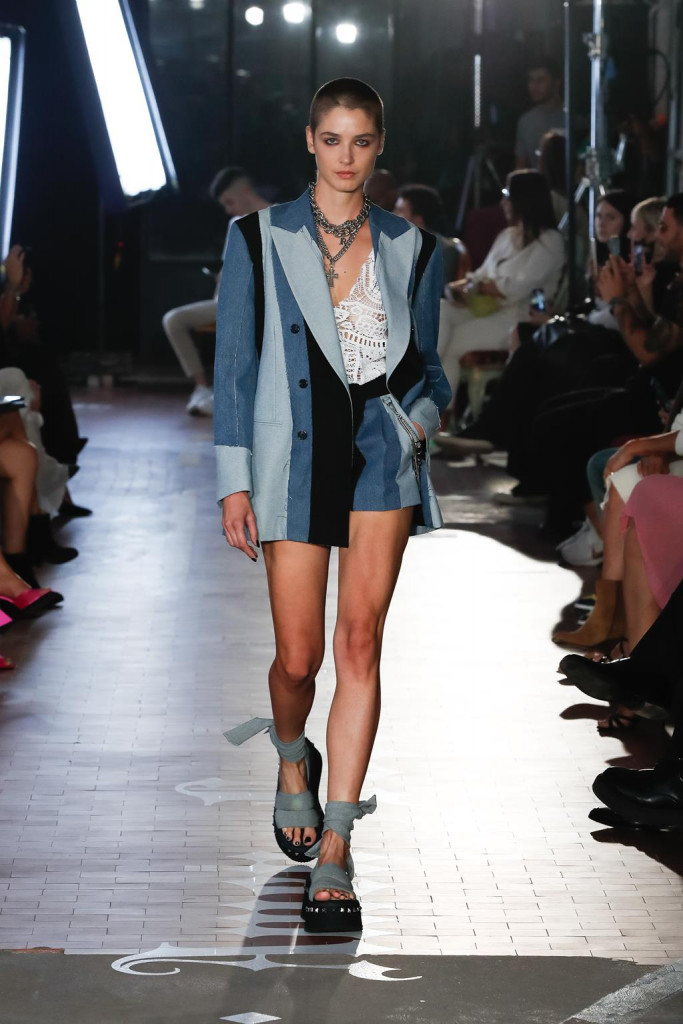 john richmond sfilata collezione donna uomo primavera estate 2022 milano fashion week