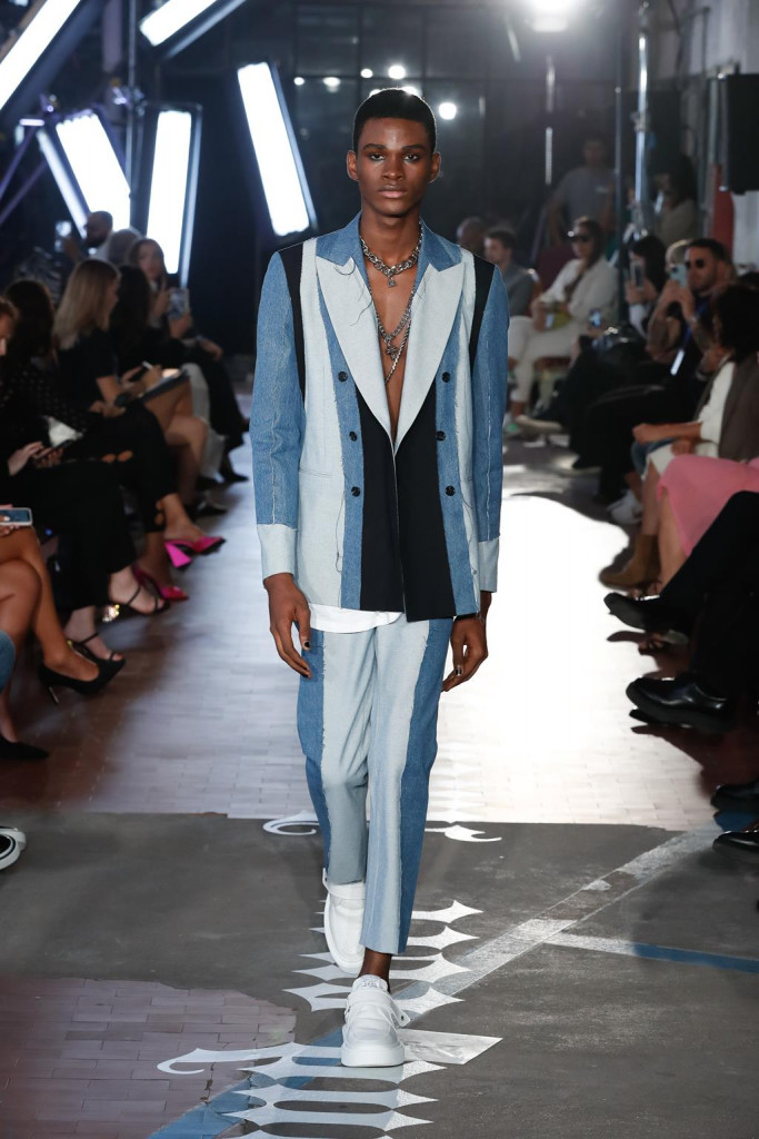 john richmond sfilata collezione donna uomo primavera estate 2022 milano fashion week