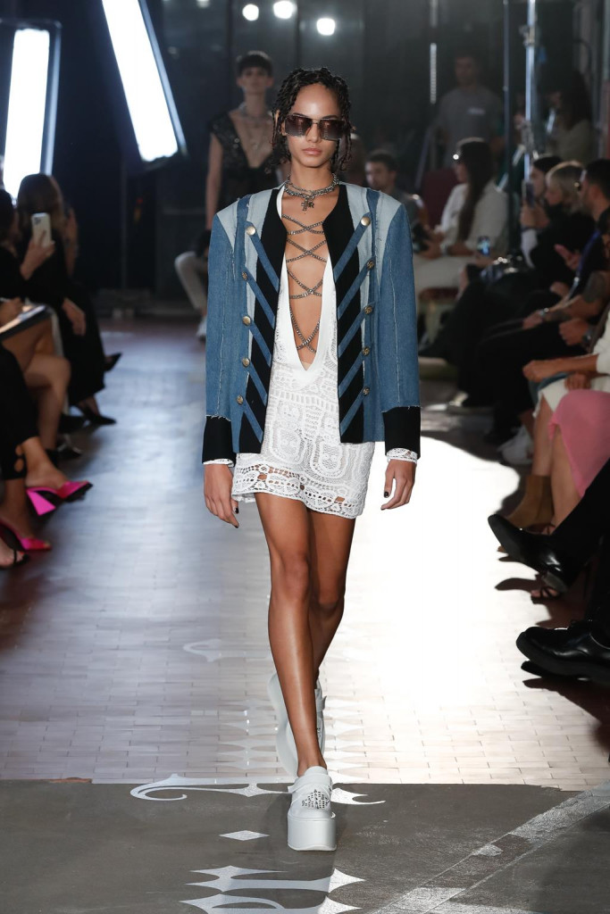 john richmond sfilata collezione donna uomo primavera estate 2022 milano fashion week
