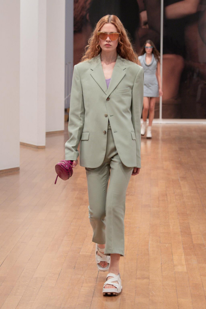 tod's primavera-estate 2022 collezione donna milano fashion week