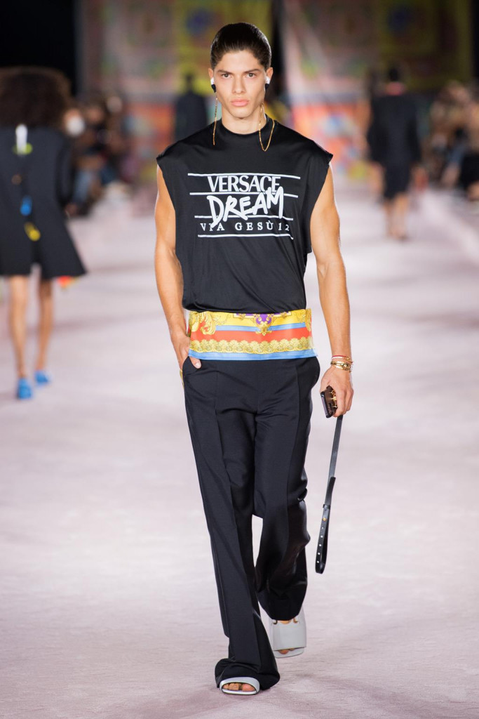versace donna primavera-estate 2022 milano fashion week