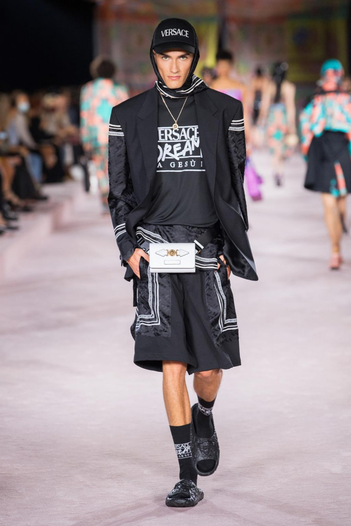 versace donna primavera-estate 2022 milano fashion week