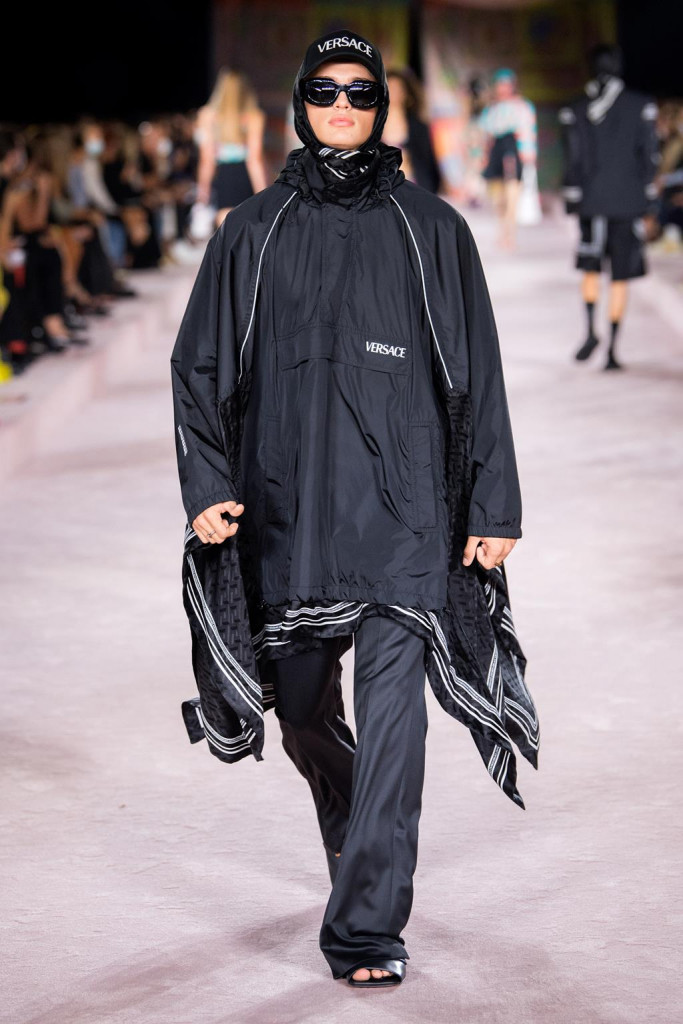 versace donna primavera-estate 2022 milano fashion week