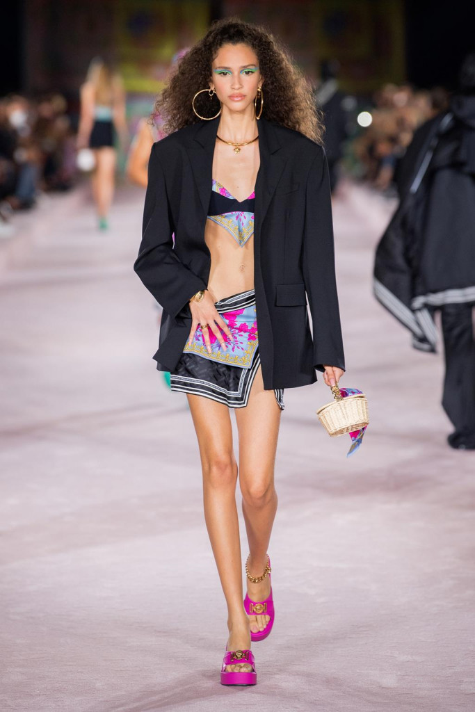 versace donna primavera-estate 2022 milano fashion week