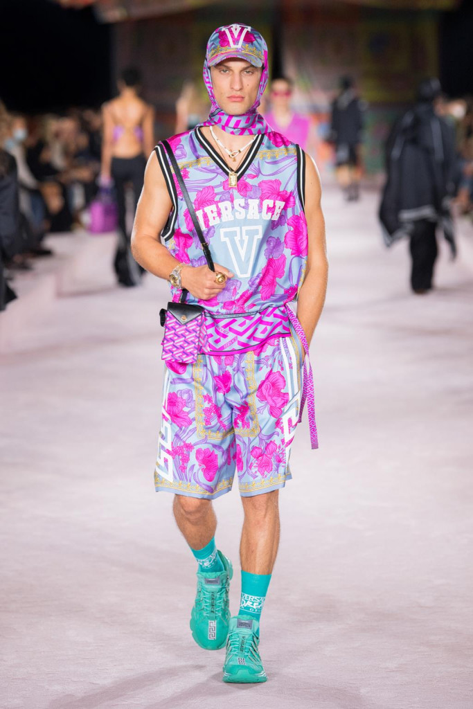 versace donna primavera-estate 2022 milano fashion week