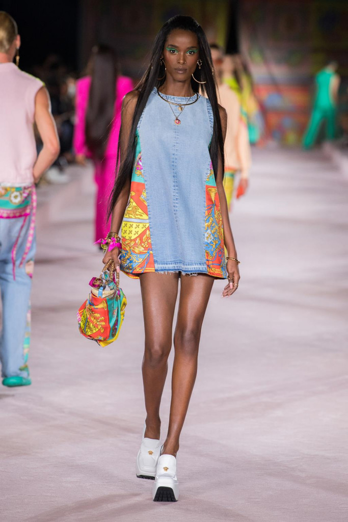 versace donna primavera-estate 2022 milano fashion week