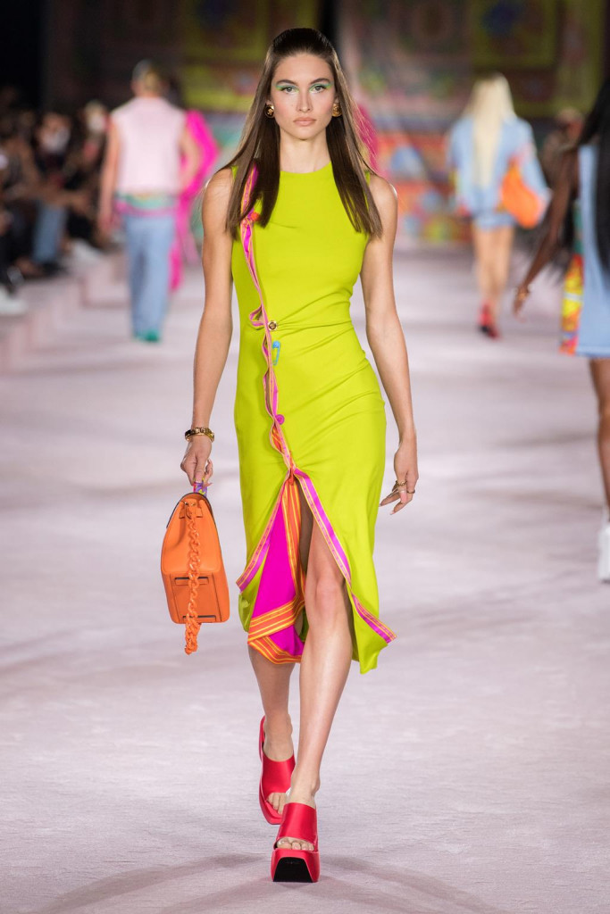 versace donna primavera-estate 2022 milano fashion week