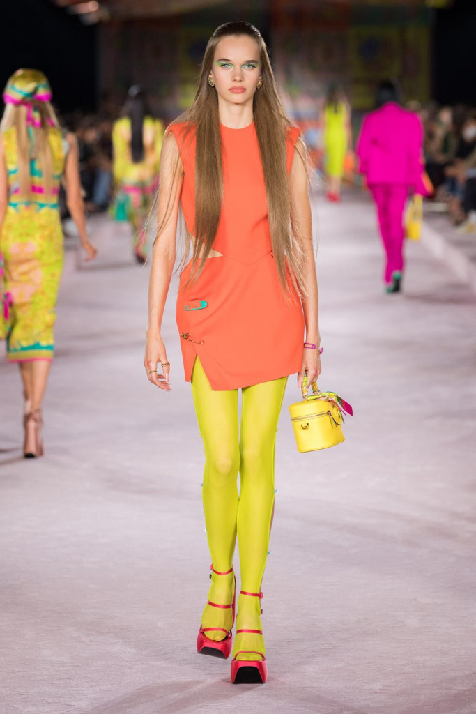 versace donna primavera-estate 2022 milano fashion week