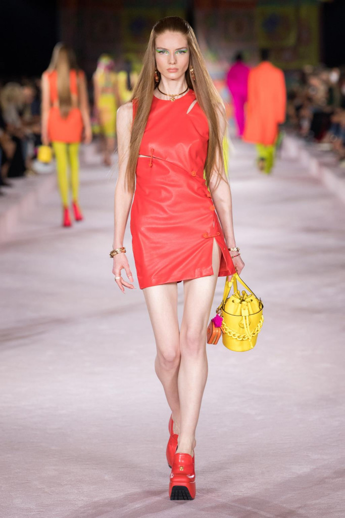 versace donna primavera-estate 2022 milano fashion week
