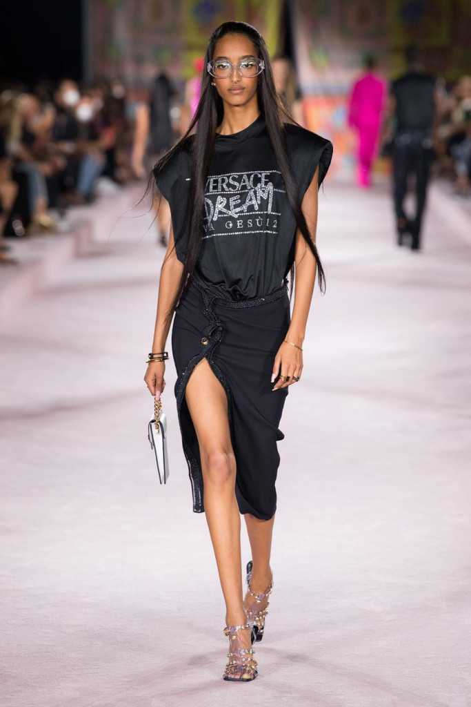 versace donna primavera-estate 2022 milano fashion week