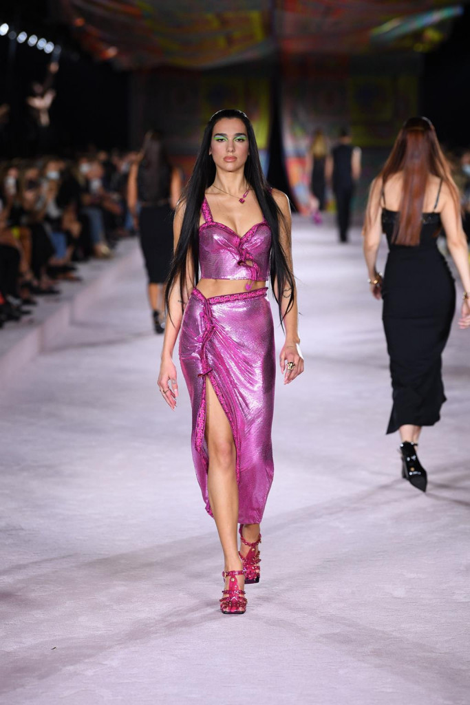versace donna primavera-estate 2022 milano fashion week