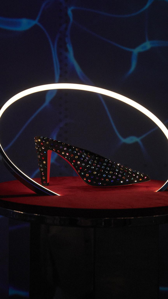 christian louboutin primavera estate collezione donna scarpe borse accessori