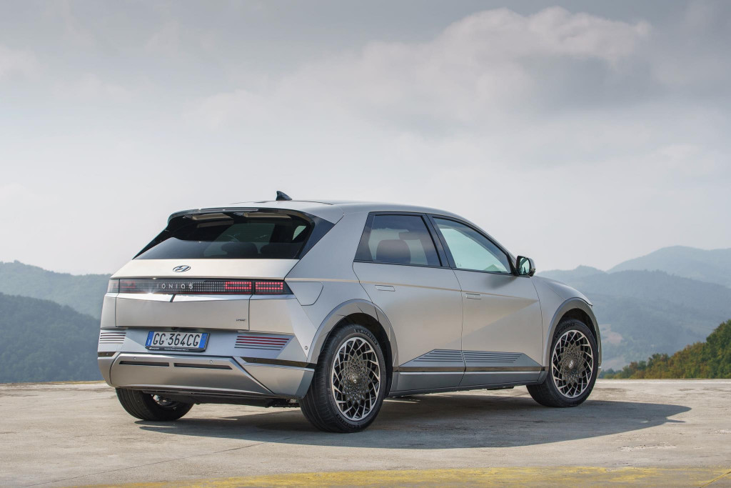 hyundai ioniq 5 auto elettrica quanto costa