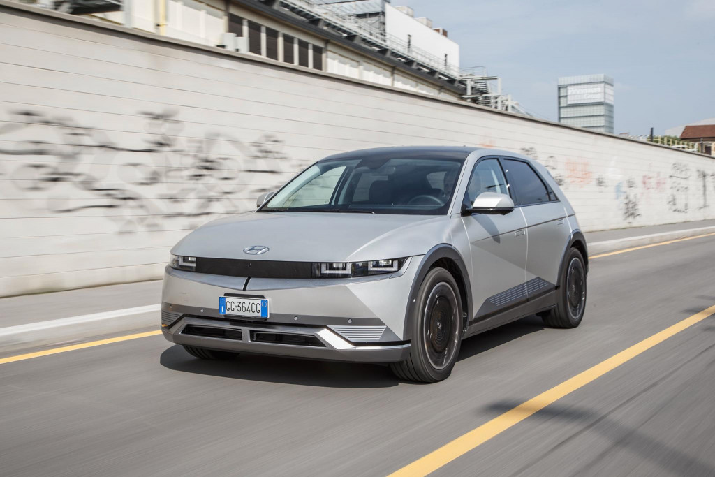 hyundai ioniq 5 auto elettrica quanto costa