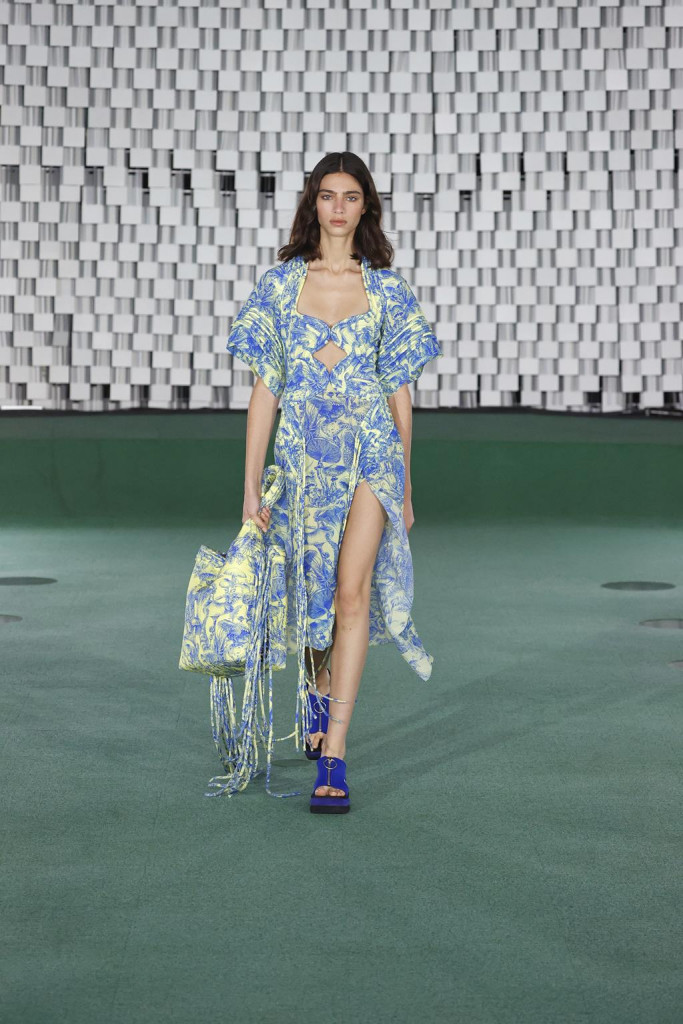 stella mccartney primavera estate 2022 foto sfilata
