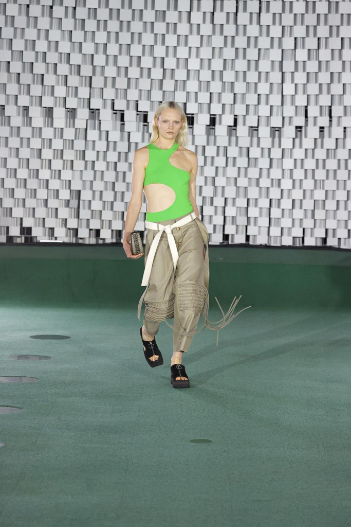 stella mccartney primavera estate 2022 foto sfilata