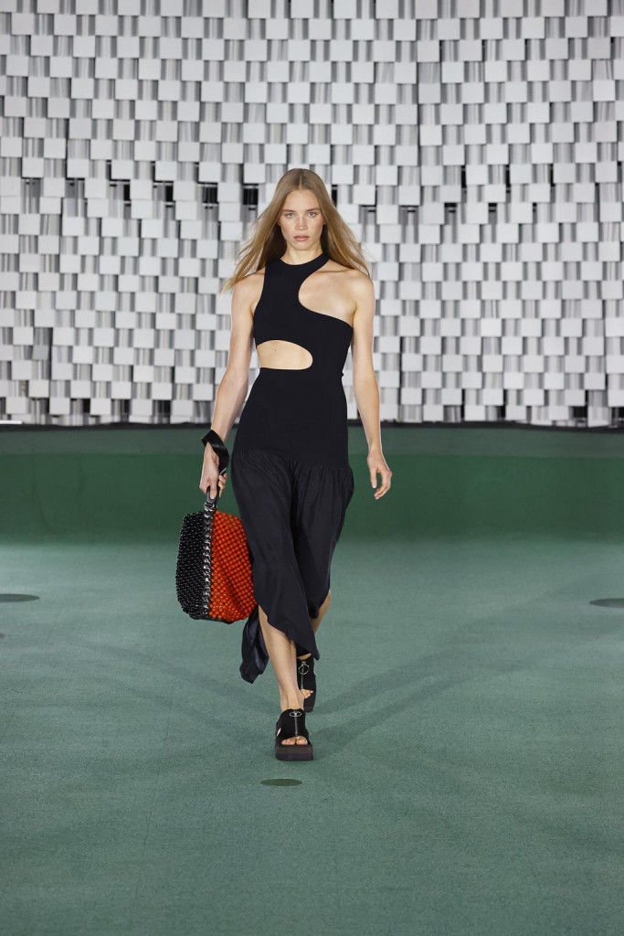 stella mccartney primavera estate 2022 foto sfilata