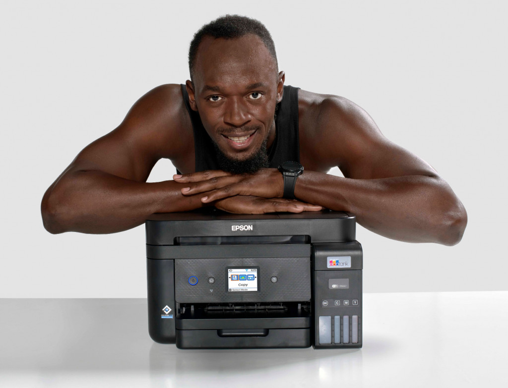 Usain-bolt-con-la-stampante-EcoTank-300dpi-15cm