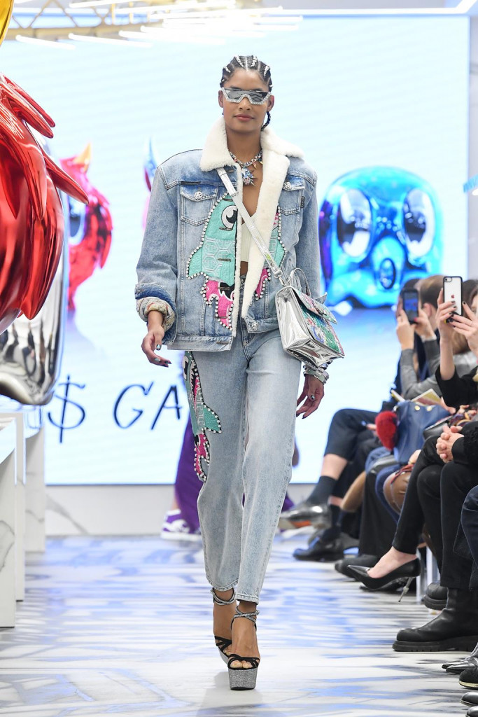 philipp plein nuova collezione autunno inverno uomo donna sfilata foto passerella