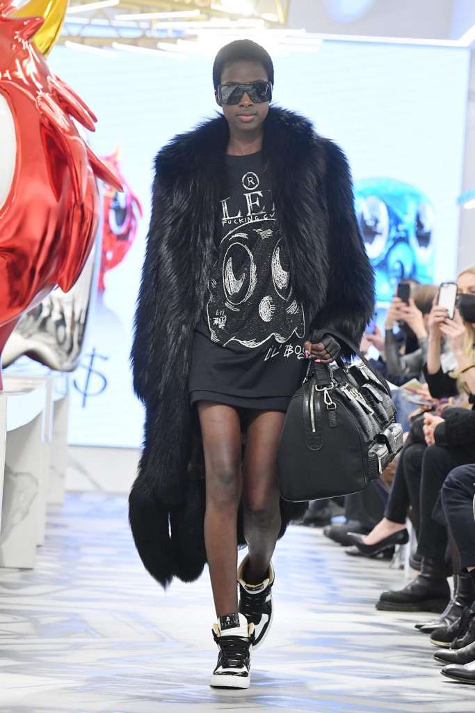 philipp plein nuova collezione autunno inverno uomo donna sfilata foto passerella