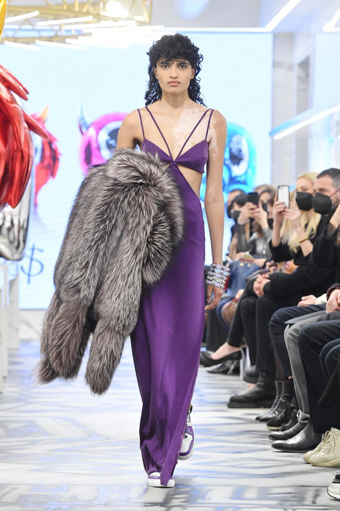 philipp plein nuova collezione autunno inverno uomo donna sfilata foto passerella