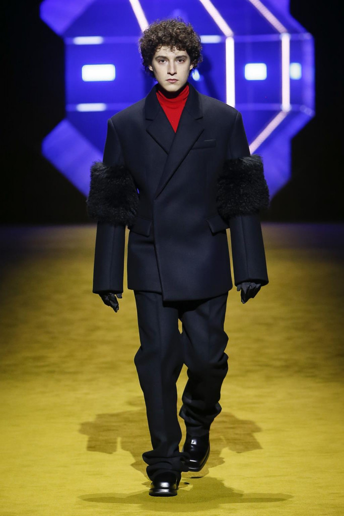 prada uomo sfilata collezione autunno inverno foto