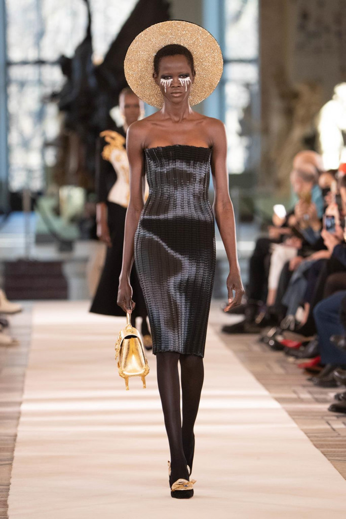 schiaparelli sfilata parigi
