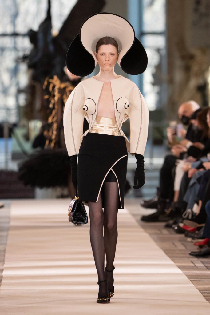 schiaparelli sfilata parigi
