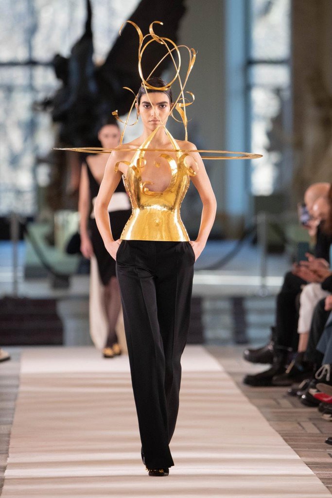 schiaparelli sfilata parigi