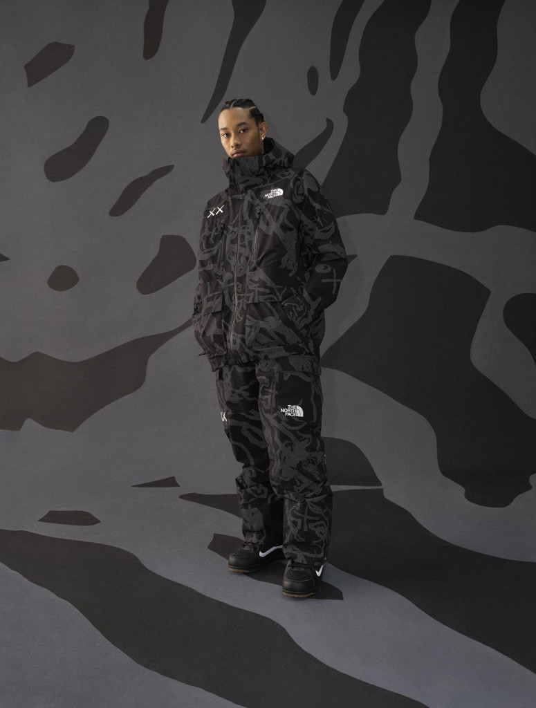 the north face kaws collaborazione foto