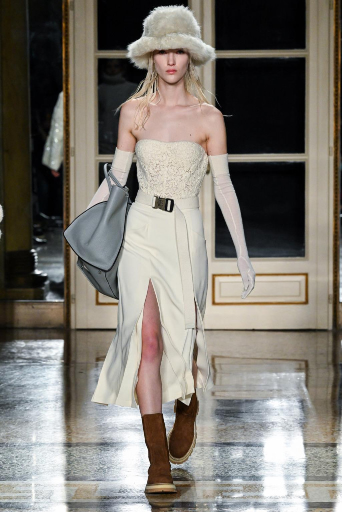 sfilata ermanno scervino collezione donna autunno inverno milano fashion week