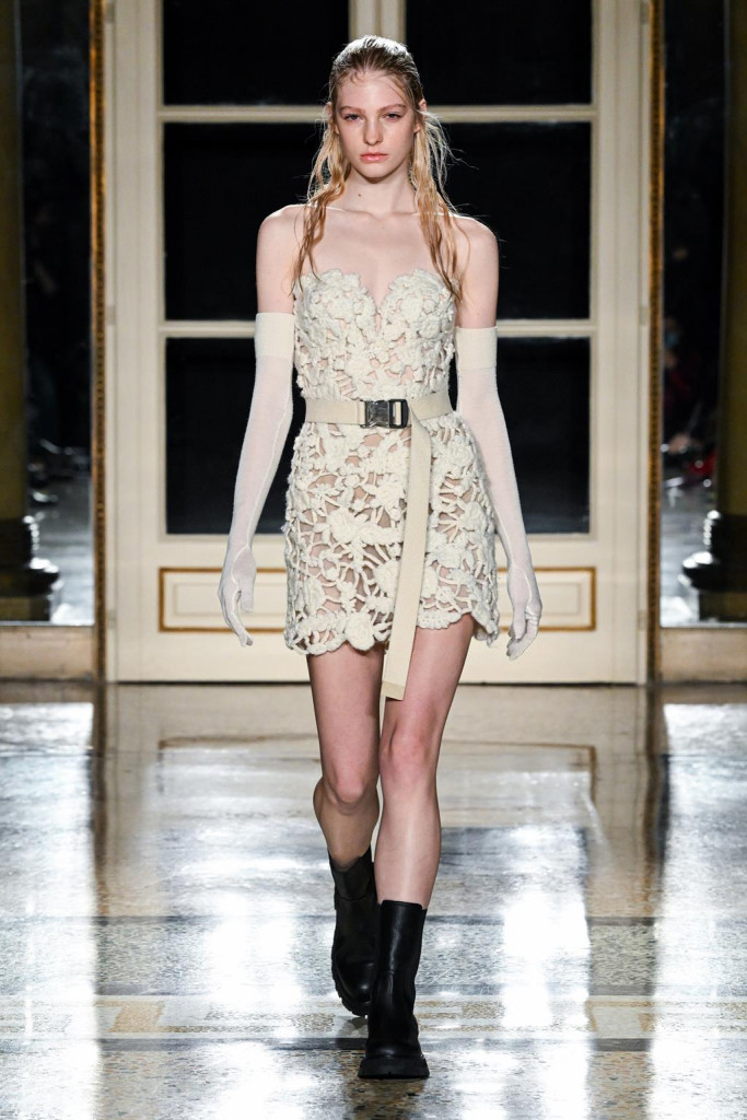 sfilata ermanno scervino collezione donna autunno inverno milano fashion week