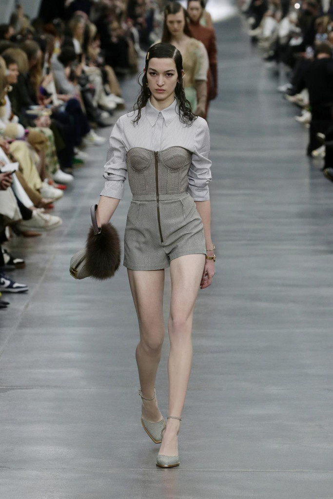 sfilata fendi fall winter