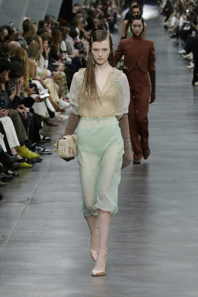 sfilata fendi fall winter
