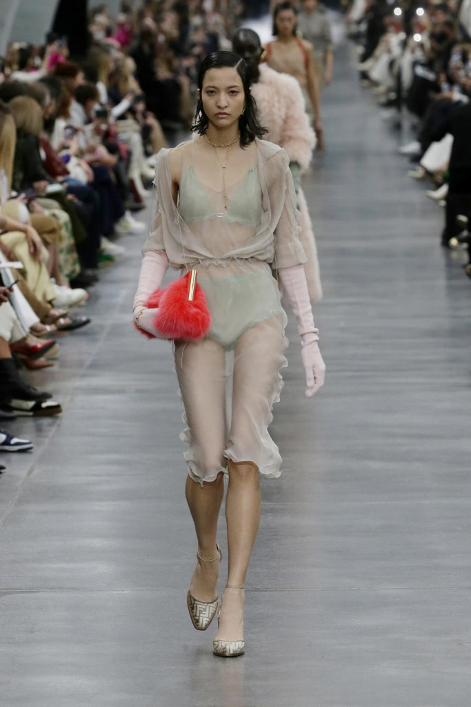sfilata fendi fall winter