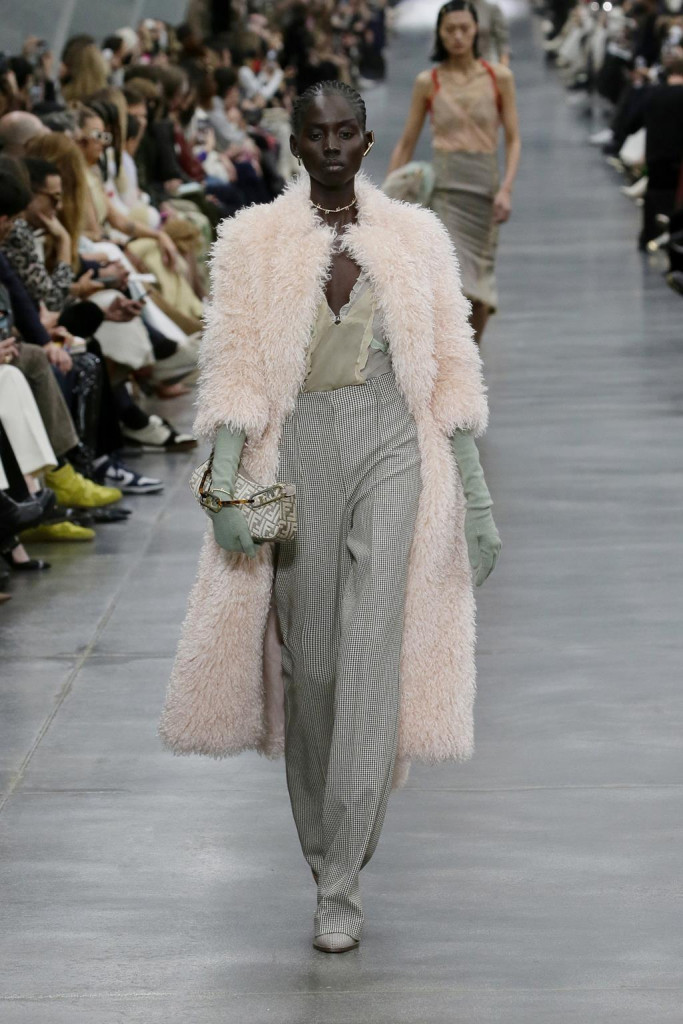 sfilata fendi fall winter