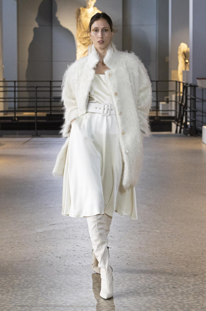 sfilata laura biagiotti collezione donna autunno inverno milano fashion week