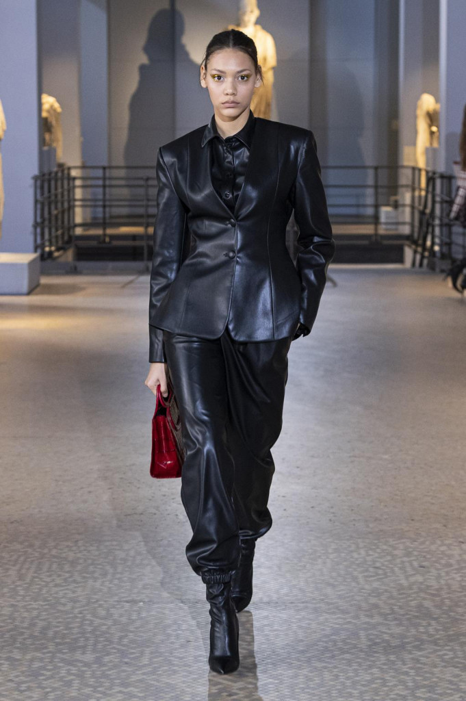 sfilata laura biagiotti collezione donna autunno inverno milano fashion week