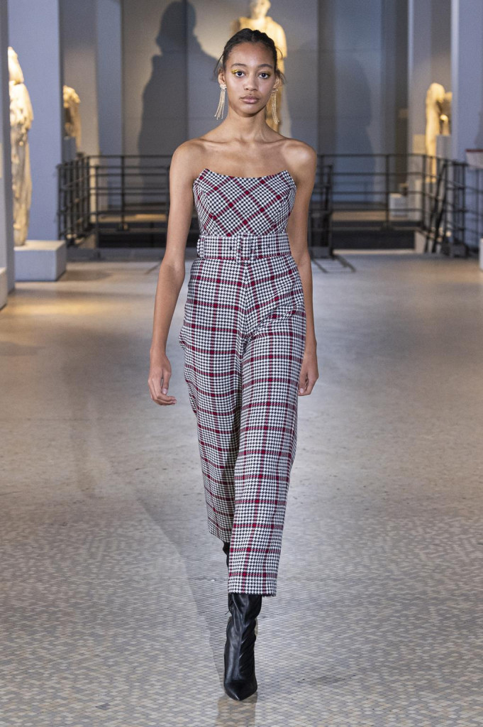 sfilata laura biagiotti collezione donna autunno inverno milano fashion week