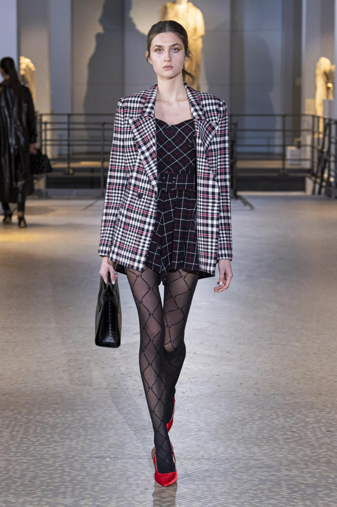 sfilata laura biagiotti collezione donna autunno inverno milano fashion week