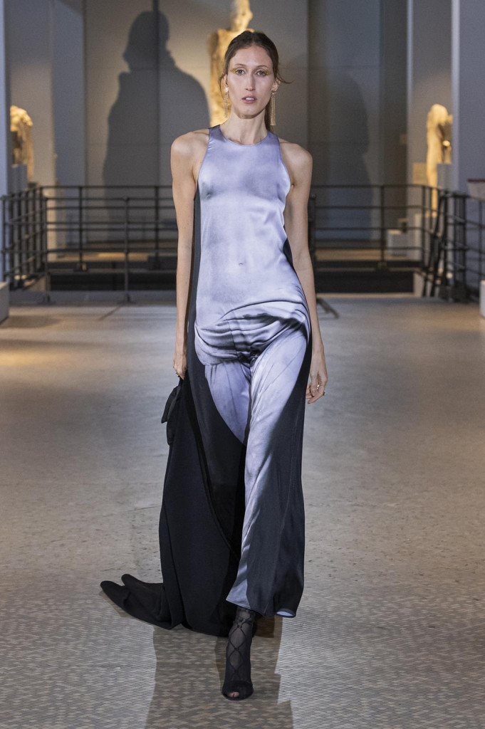 sfilata laura biagiotti collezione donna autunno inverno milano fashion week