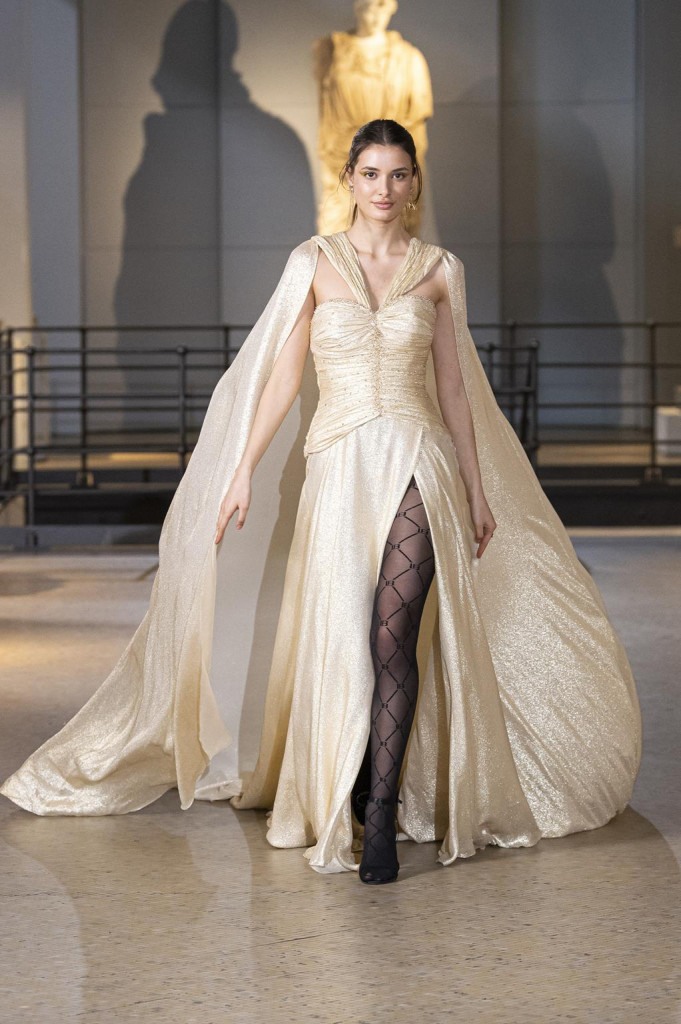 sfilata laura biagiotti collezione donna autunno inverno milano fashion week