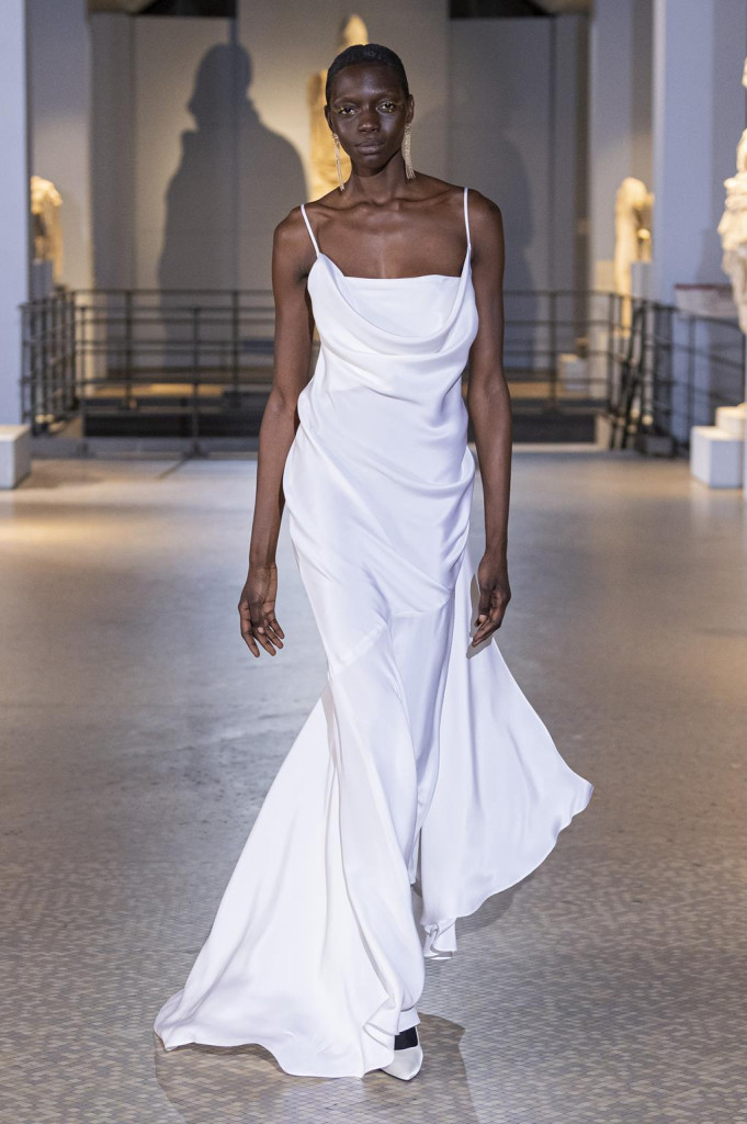 sfilata laura biagiotti collezione donna autunno inverno milano fashion week