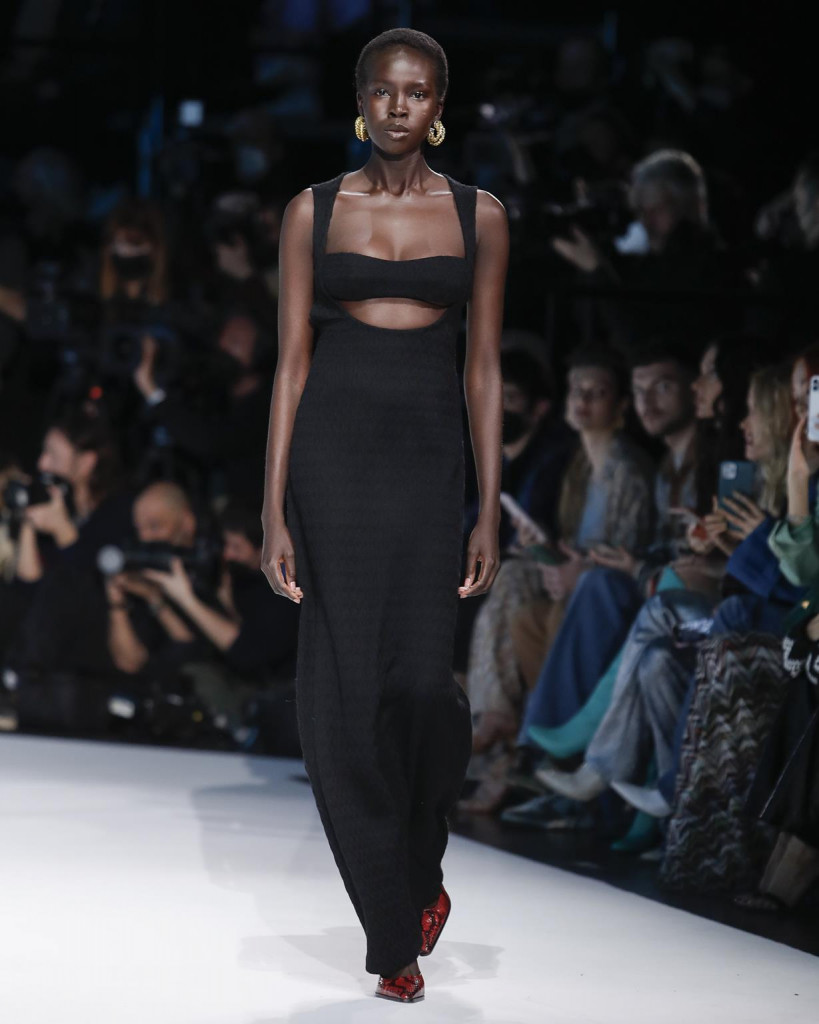 sfilata missoni collezione donna autunno inverno milano fashion week