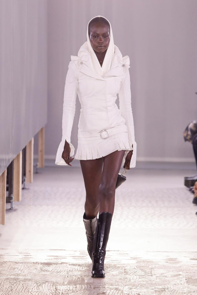 sfilata trussardi collezione donna autunno inverno milano fashion week