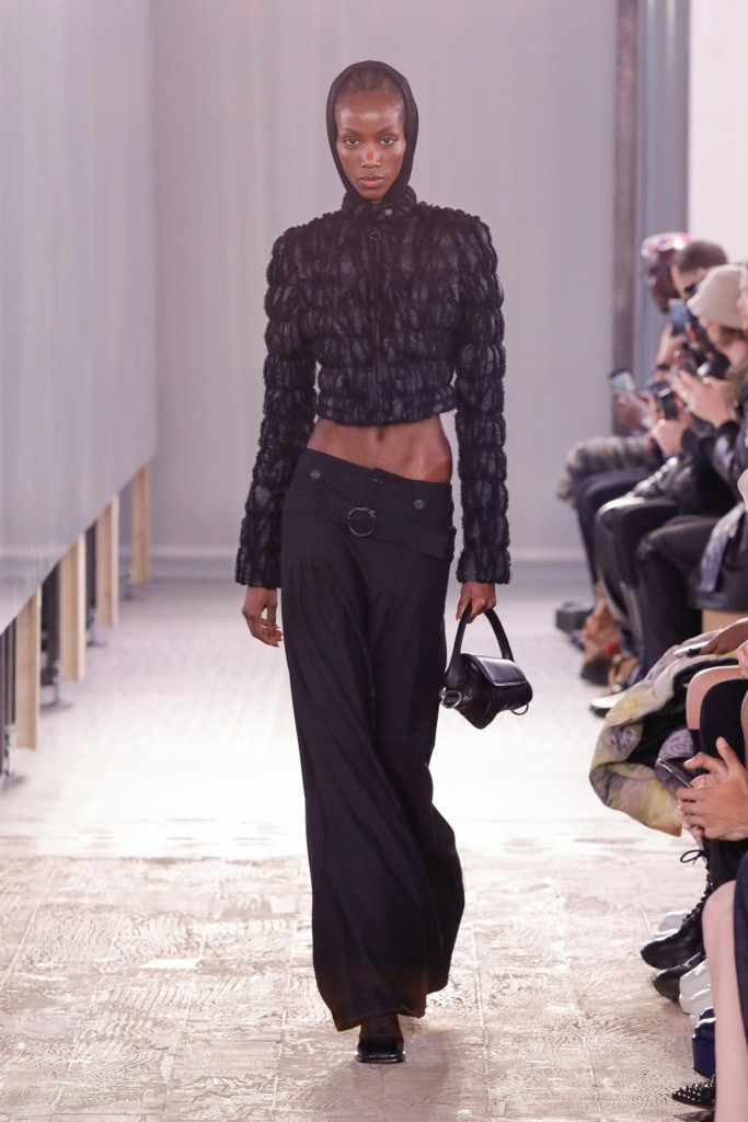 sfilata trussardi collezione donna autunno inverno milano fashion week