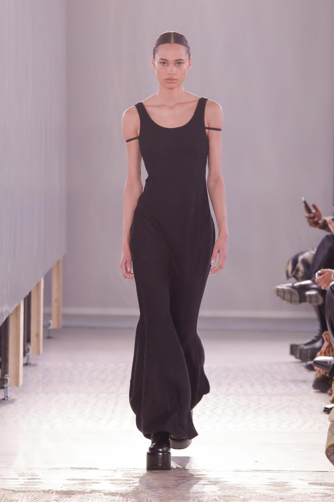 sfilata trussardi collezione donna autunno inverno milano fashion week