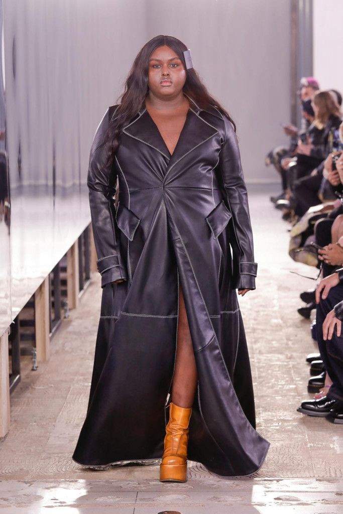 sfilata trussardi collezione donna autunno inverno milano fashion week
